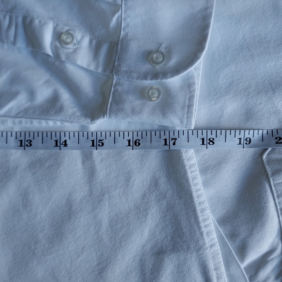 IZOD, boy's white size 10/12 button down shirt - Picture 5 of 6